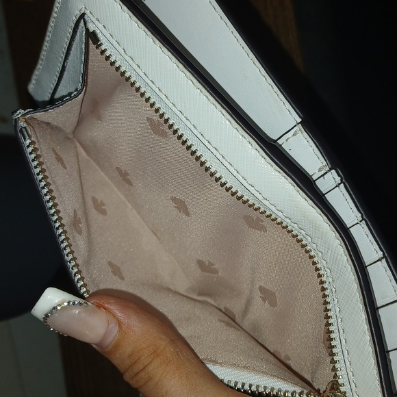 White Kate Spade Snap Wallet - Picture 3 of 11